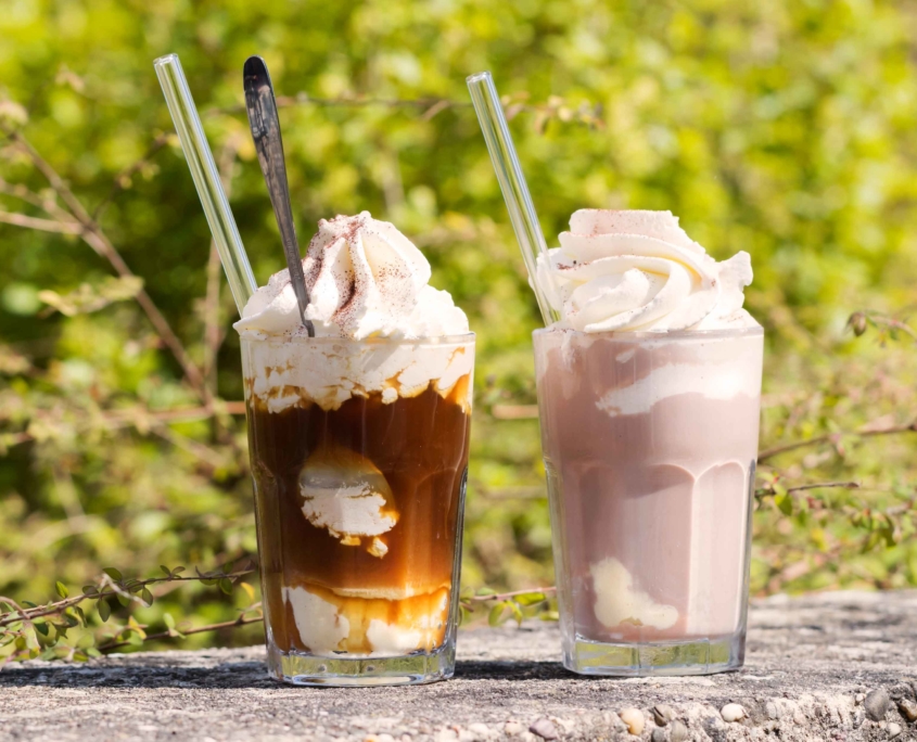 Eiskaffee und Eisschokolade